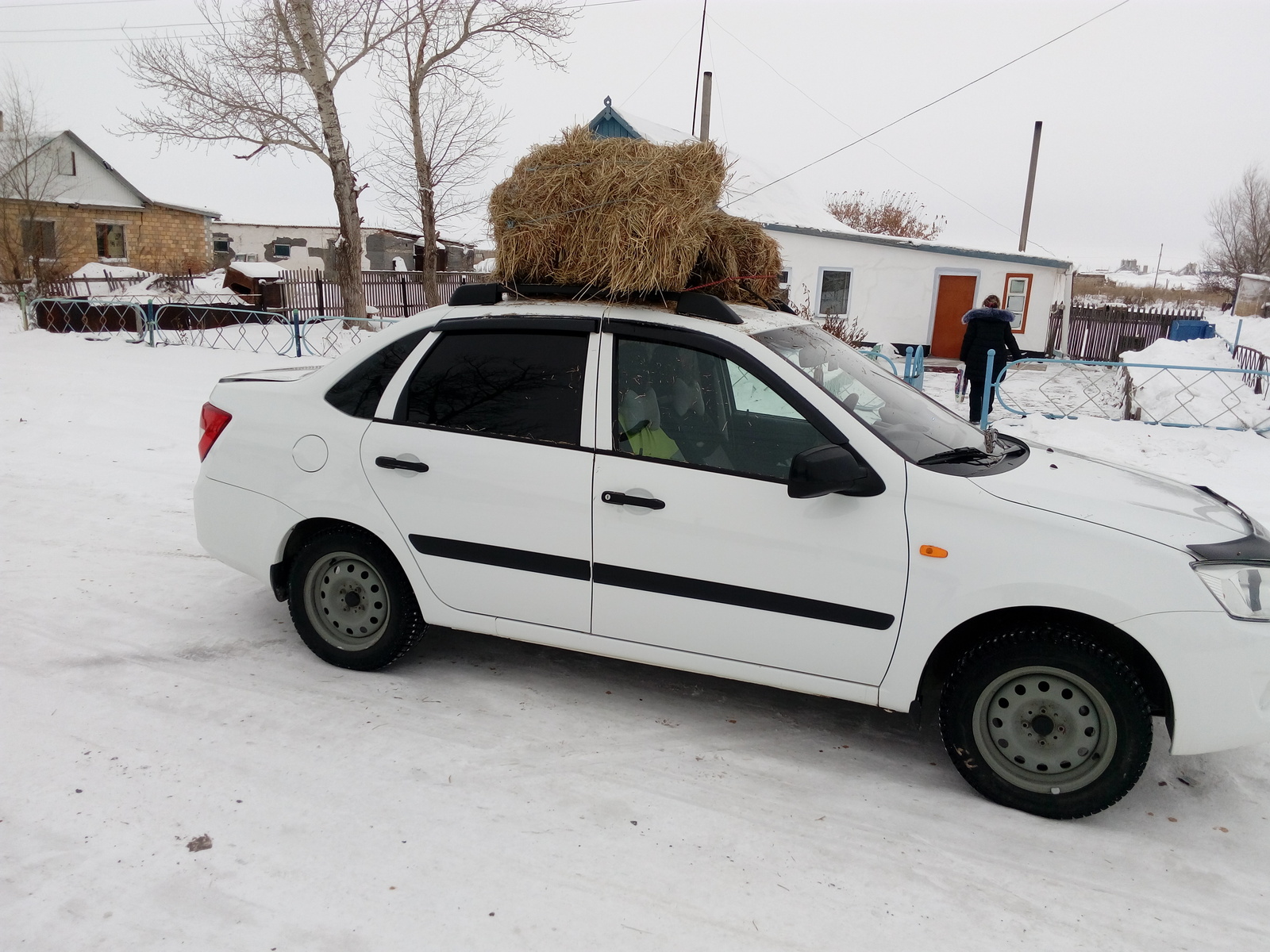 Rails are helpful! - My, Lada Granta, Rails, My