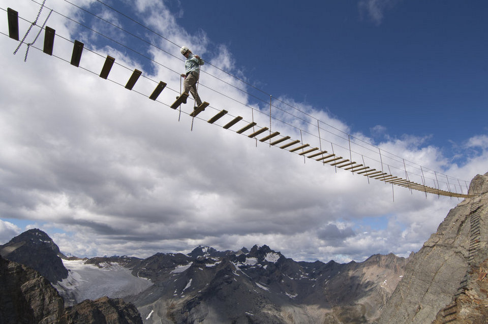 25 of the most risky hiking trails in the world - , Paths, Travels, Longpost, Bridge