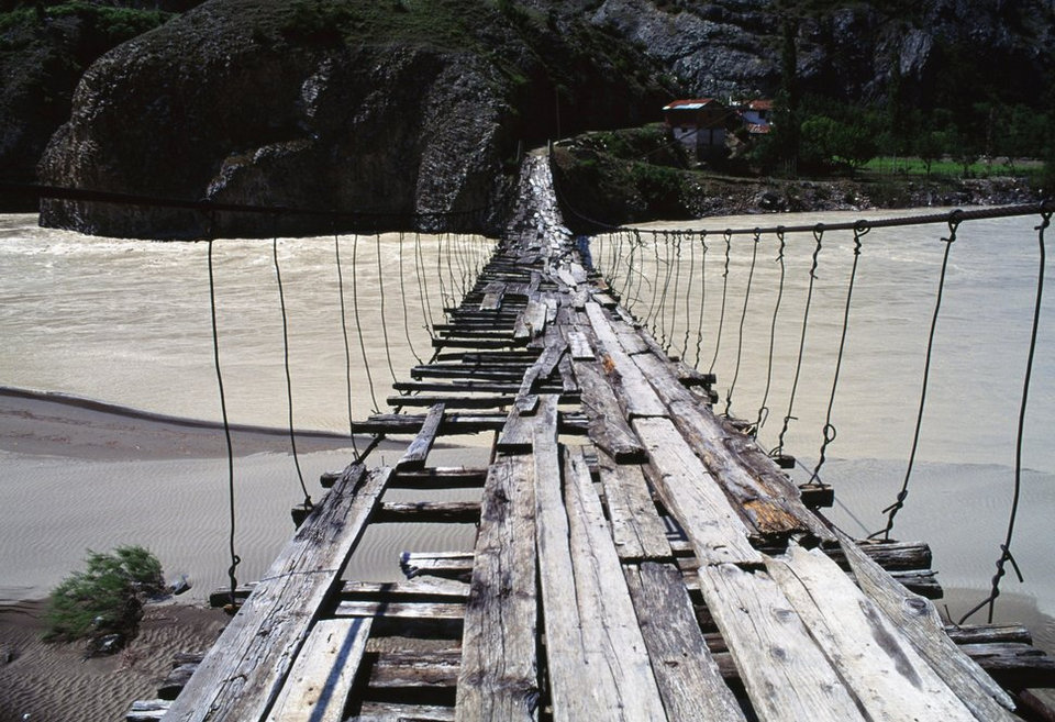 25 of the most risky hiking trails in the world - , Paths, Travels, Longpost, Bridge