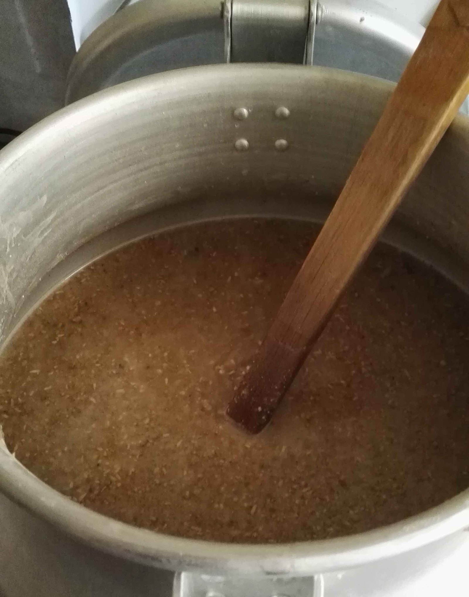 Приготовление браги для самогона из сахара