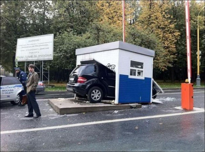 Подборочка смешных и нелепых авто-аварий - Юмор, Авто, Авто-Приколы, Фото, Длиннопост, Приколы фото, Приколы ютуб