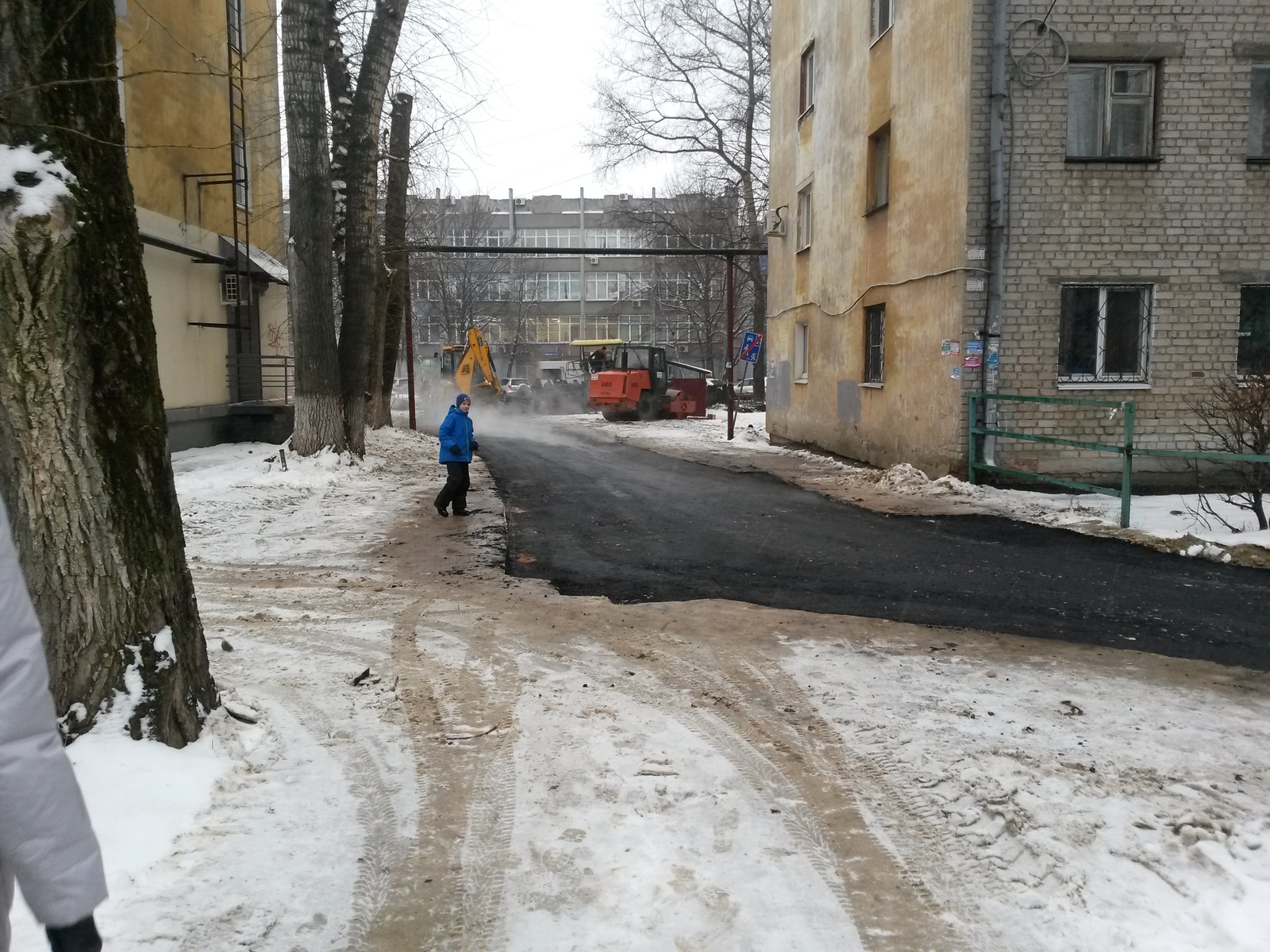 Nizhny Novgorod joins! - Asphalt laying, Idiocy