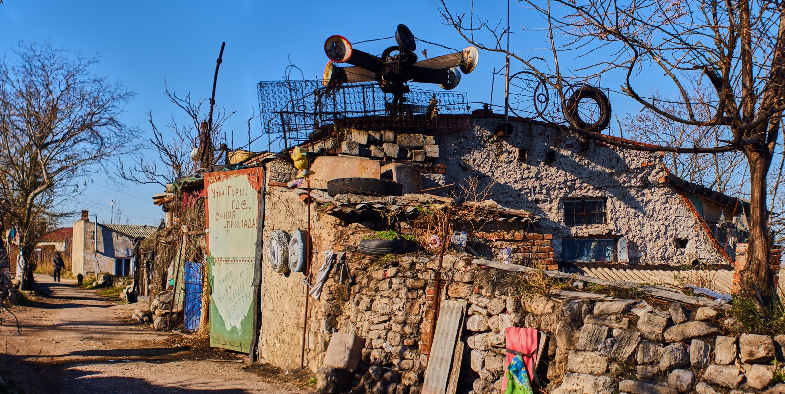 At that mountain where the blue coolness .. - My, Kerch, Crimea, House, Photo, 