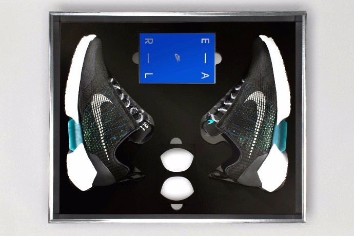 Sneakers with automatic lacing - Nike, Sneakers, Lacing, New items, Video