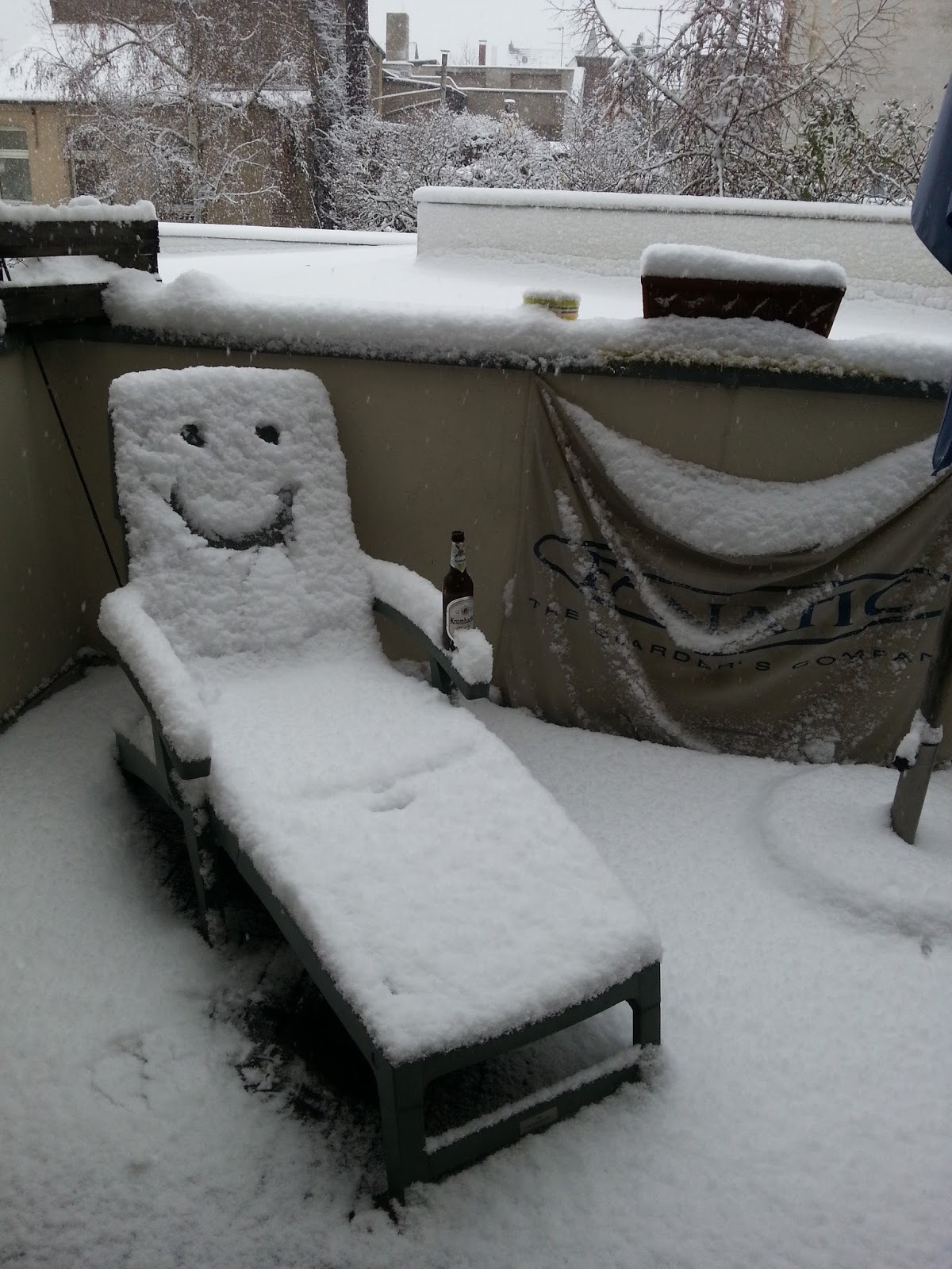 Winter is coming ... - Winter, Balcony, Smile