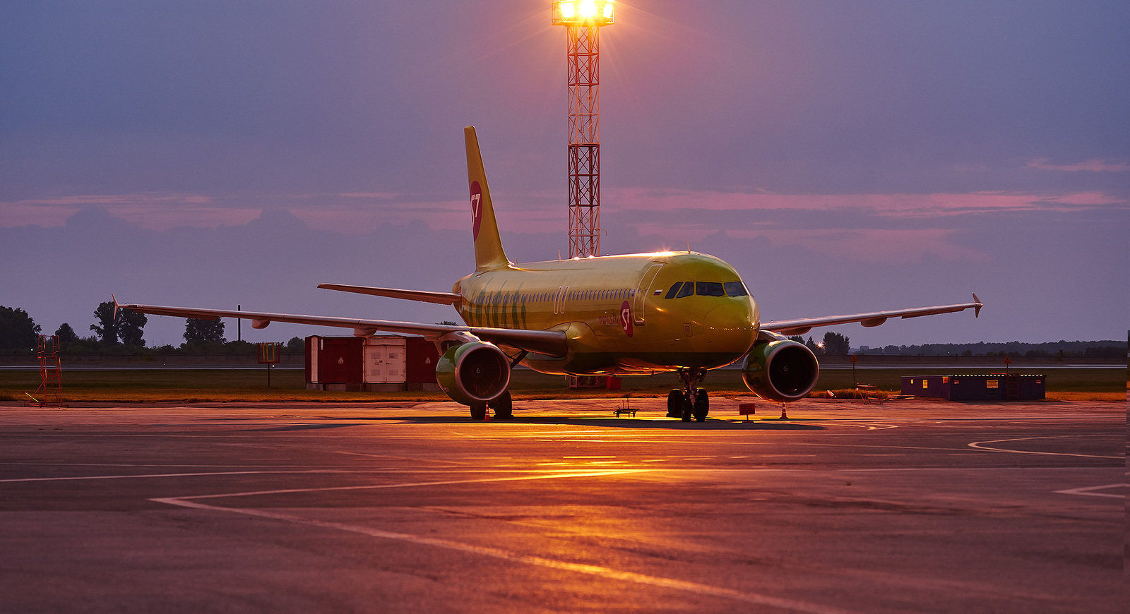 Civil Aviation Day - My, Aviation, Civil Aviation Day, , Photo, The airport, Legs, Walk, My, Longpost