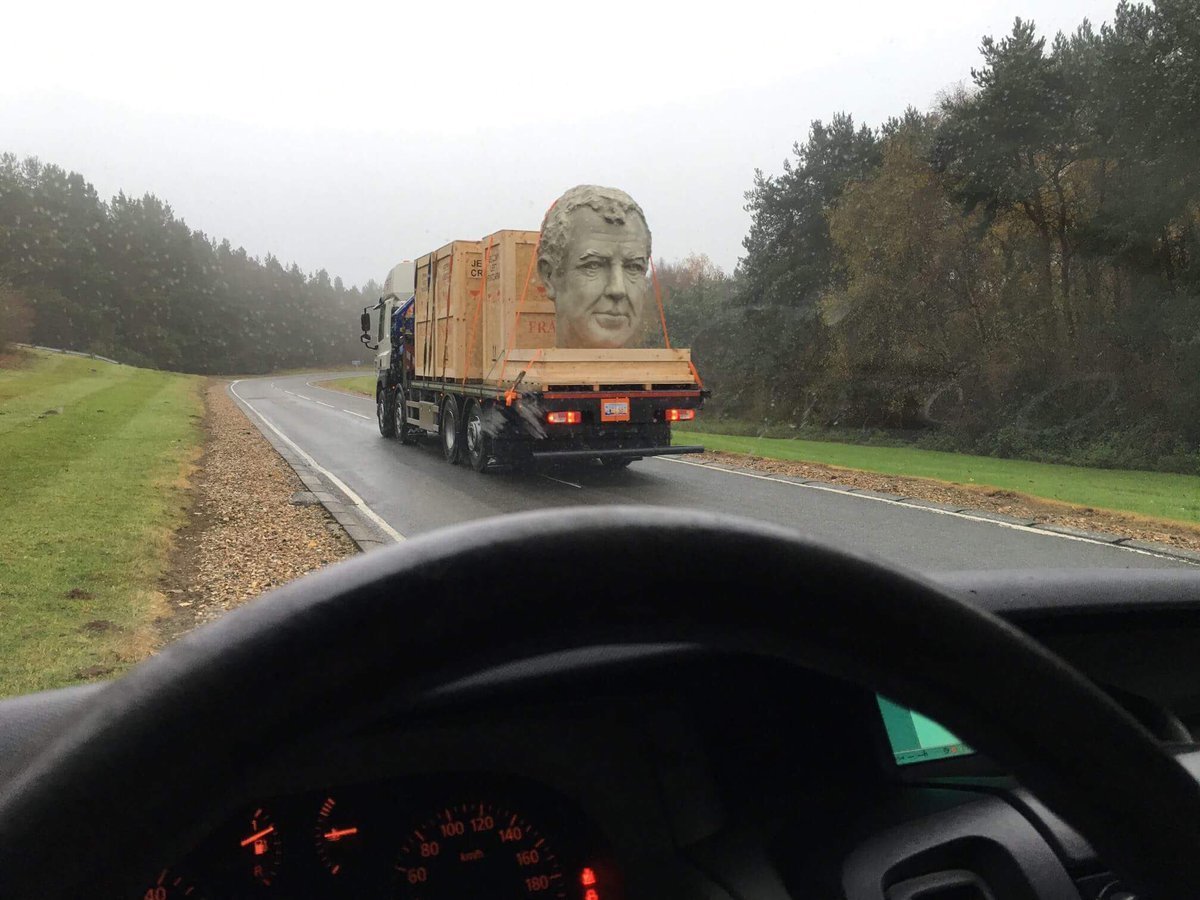 A photo of Jeremy Clarkson's huge head appeared on the Internet - Jeremy Clarkson, Head, , Longpost, Top Gear