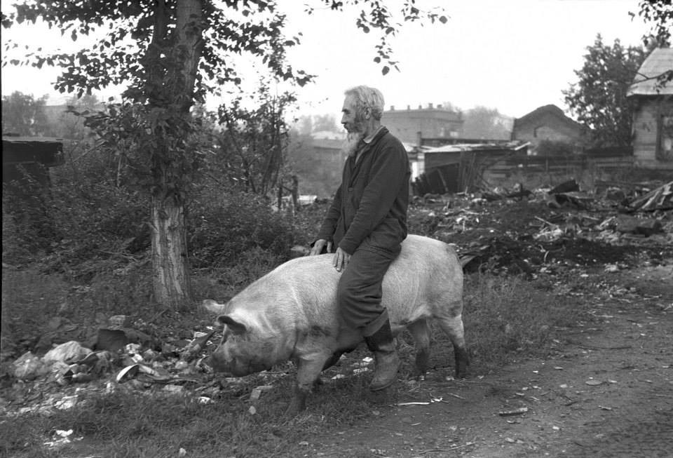 Свердловск 1980-1990 гг. глазами немецкого фотографа Ивана Галерта. - Фото, Жизнь, СССР, Свердловск, Она развалилась, Длиннопост