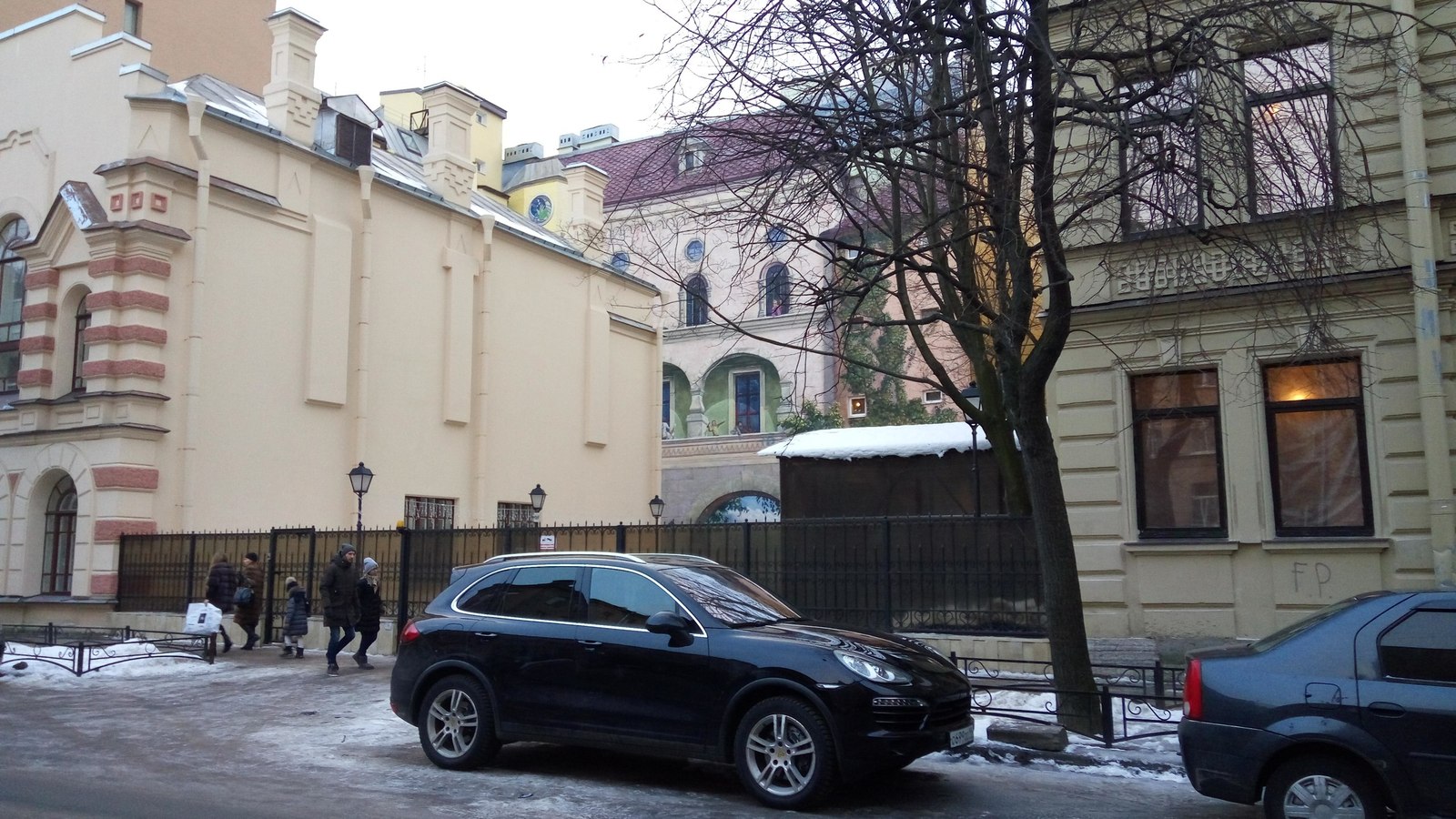 Питер, обожаю тебя... - Моё, Санкт-Петербург, Граффити, Серая зима, Лахтинская