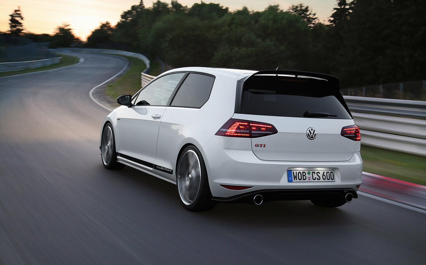 Спецкор Джереми Кларксон: 2016 Volkswagen Golf GTI Clubsport Edition 40. - Перевод, Джереми Кларксон, Volkswagen Golf, GTI, Driverlife, Длиннопост