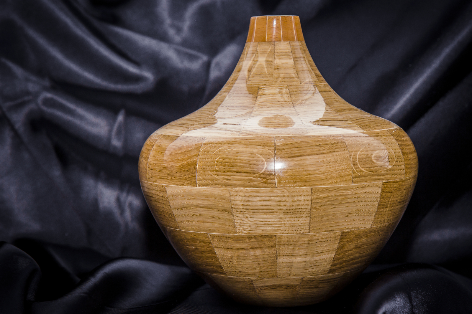 The handiwork of my friend. segment vase. oak-beech. painstaking work. - Vase, Segment, Rukozhop, Craftsmanship, Longpost