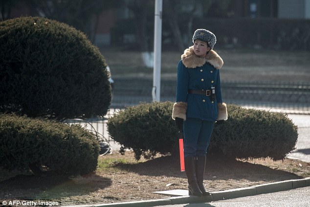 Only girls in the North Korean police - Traffic police, Police, North Korea, Pyongyang, Girls, Longpost