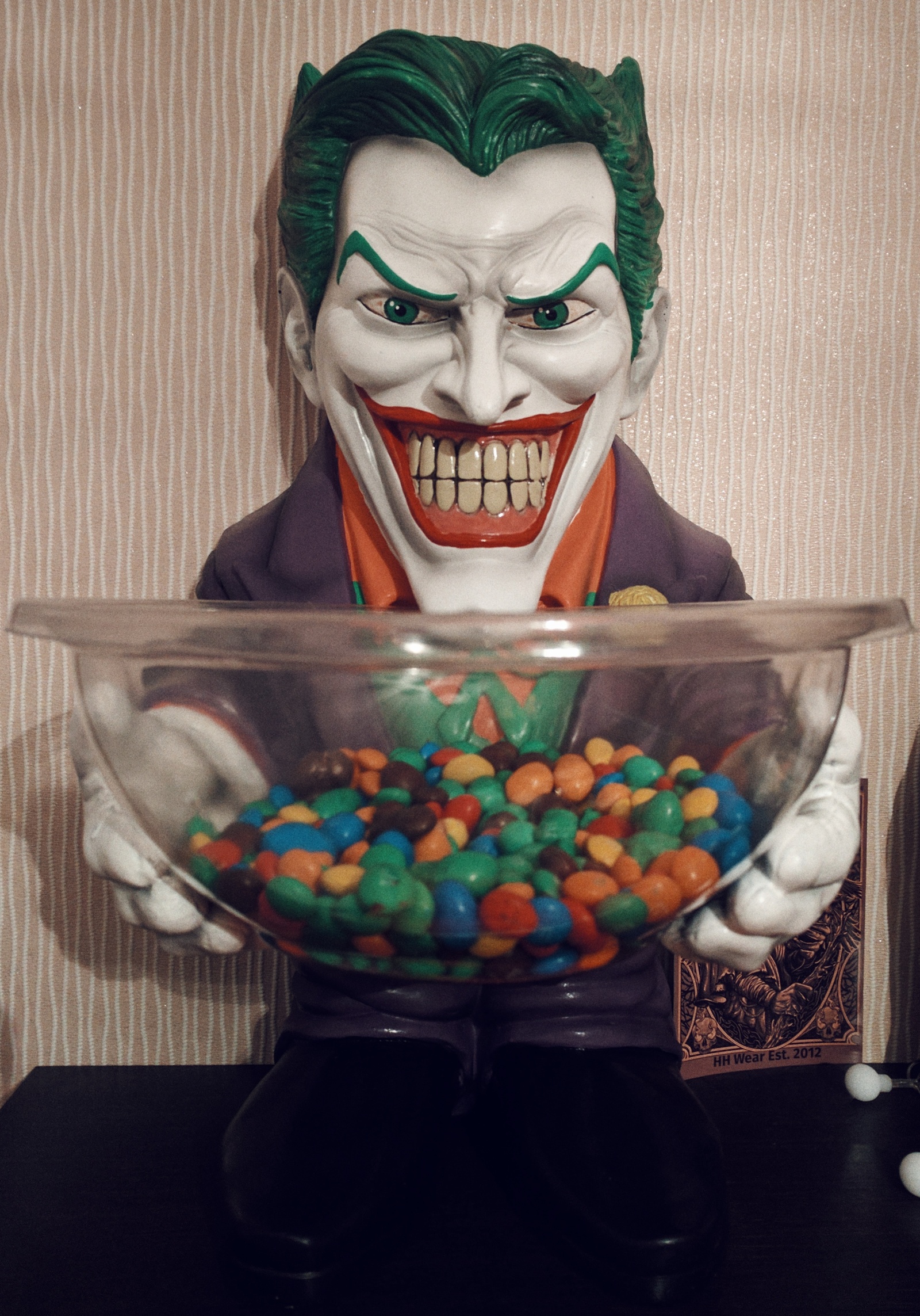 Who wants candy? - My, Joker, Batman, Figurine, The photo, Candy, Smile, Photo, Interior, Figurines