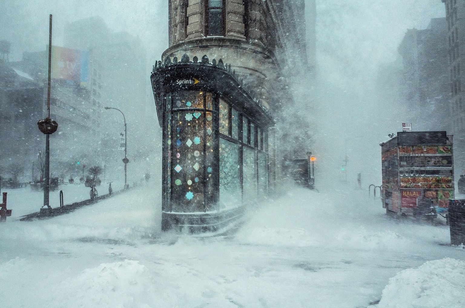 This photo was taken this year. - The photo, Blizzard, New York