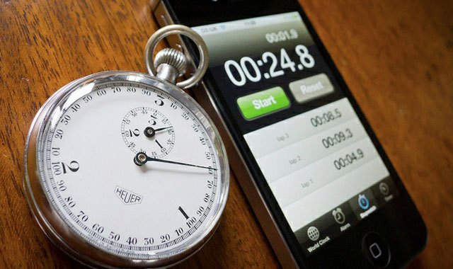 Australian waited 416 days to see what iPod stopwatch would show after 9999 hours - iPad, Apple, Video