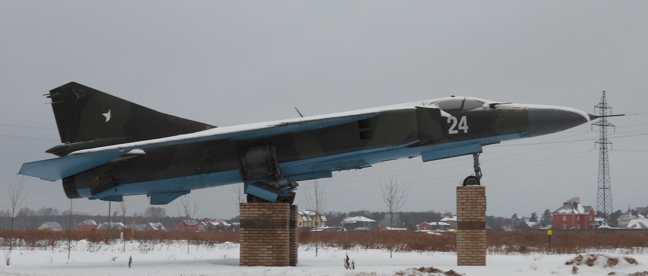 Fighter MiG-23ML at the entrance to Monino near Moscow - My, Moscow region, Airplane, Monument, Photo, Technics, Aviation, Mig-23, Monino