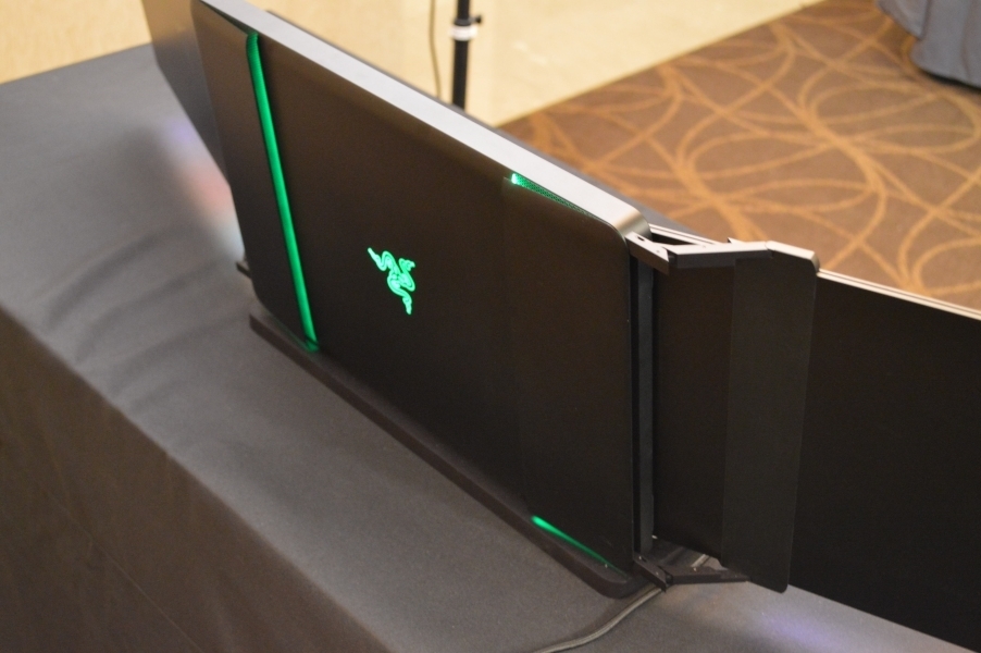 Razer unveils triple-monitor laptop at CES 2017 - Notebook, CES, Razor, Technologies