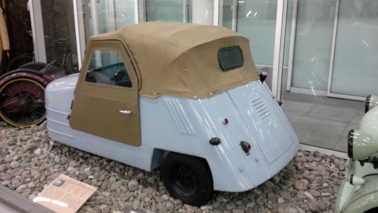 Retro cars. Museum in Sochi. - My, Retro car, Mobile photography, Sochi, Museum, First long post, Blackberry, Longpost