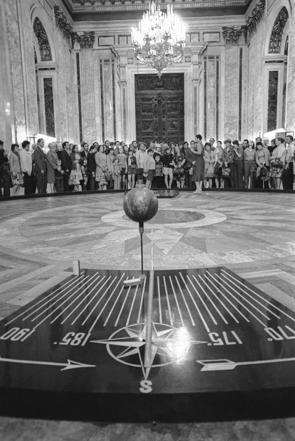 The triumph of science over religion. Foucault's pendulum in St. Isaac's Cathedral. - Saint Isaac's Cathedral, ROC, Atheism