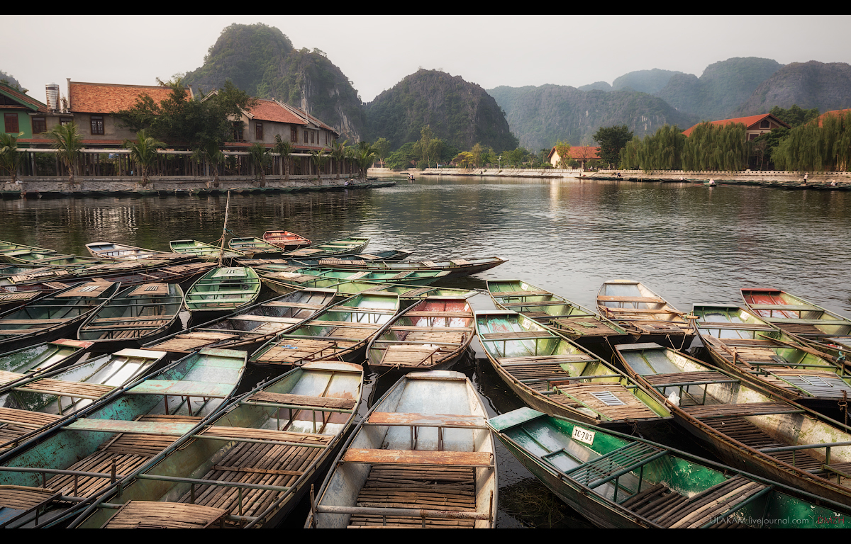 Boats. - My, Photo, The photo, River, A boat, The mountains, Vietnam, Hanoi