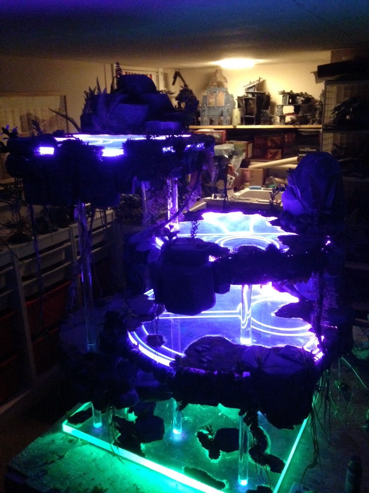 Крутой террейн с подсветкой | Пикабу