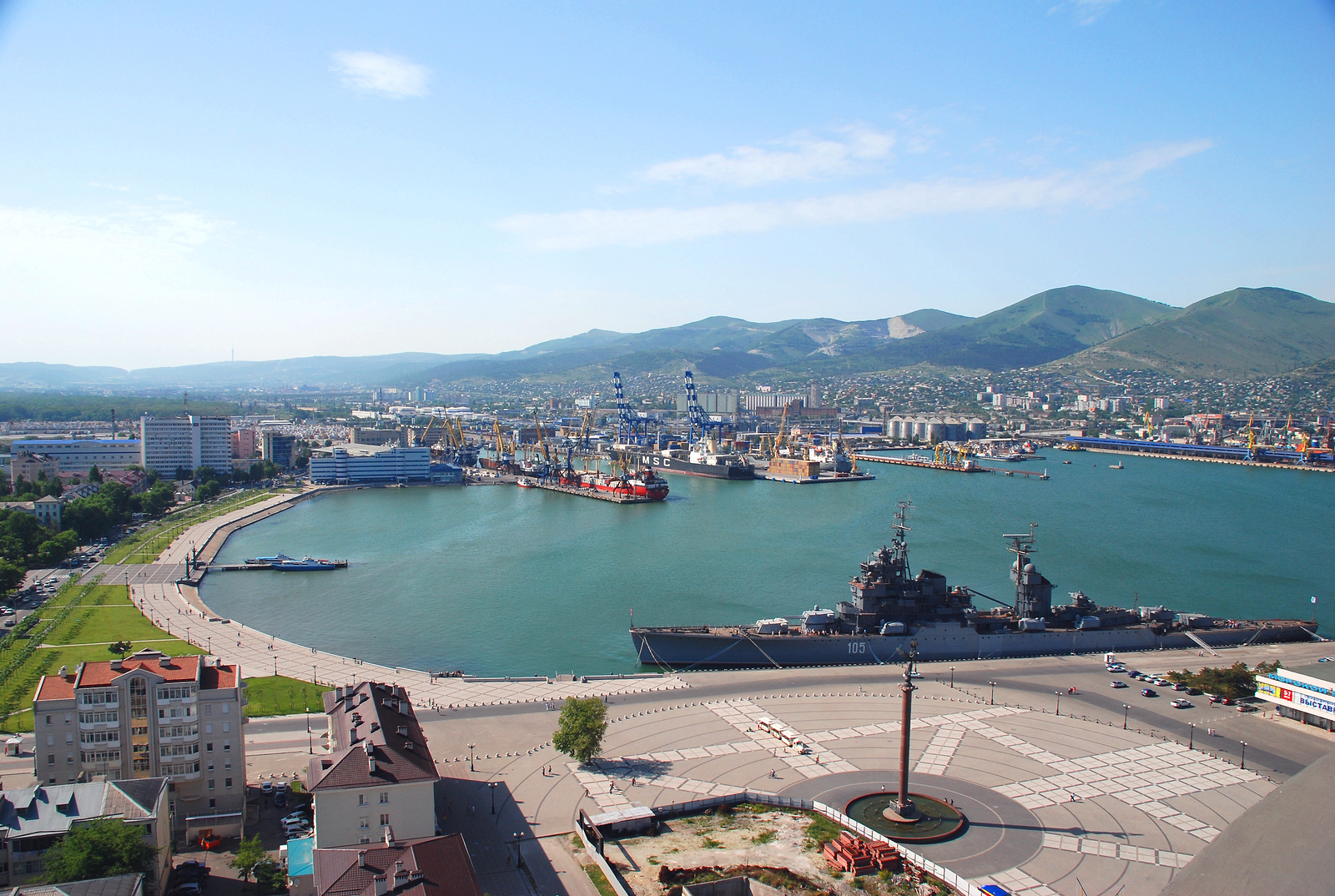 One of the twelve cities - heroes of Novorossiysk - Novorossiysk, Hero City, beauty, Russia, Longpost