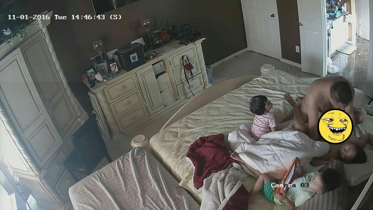 голая мама при детях видео голая (120) фото