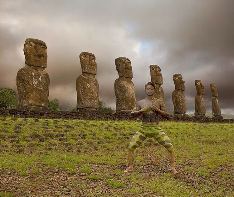 Body painter who dissolves models into landscapes - NSFW, Bodypainting, Dissolution, Landscape, Art, People, Longpost