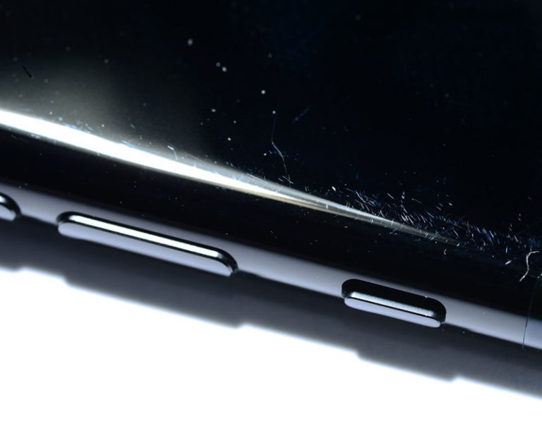 How badly does a black iPhone scratch: real photos - iPhone 7, iPhone, Iphone 7 plus, Apple, iOS, Smartphone, Telephone, Longpost