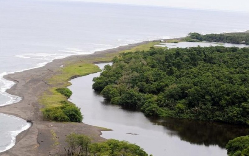 10 islands that could burst into flames at any moment - Island, Longpost, Territorial dispute