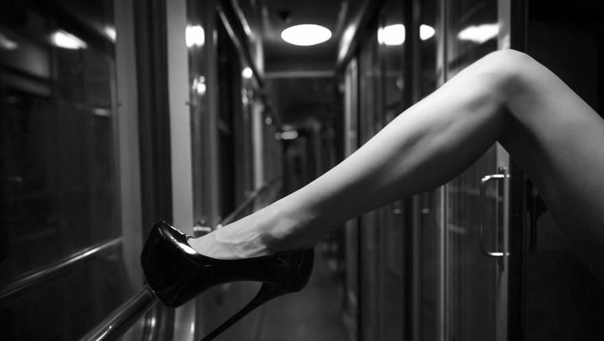 I left the compartment, as if out of nowhere ... - A train, Coupe, ST, Legs, Black and white