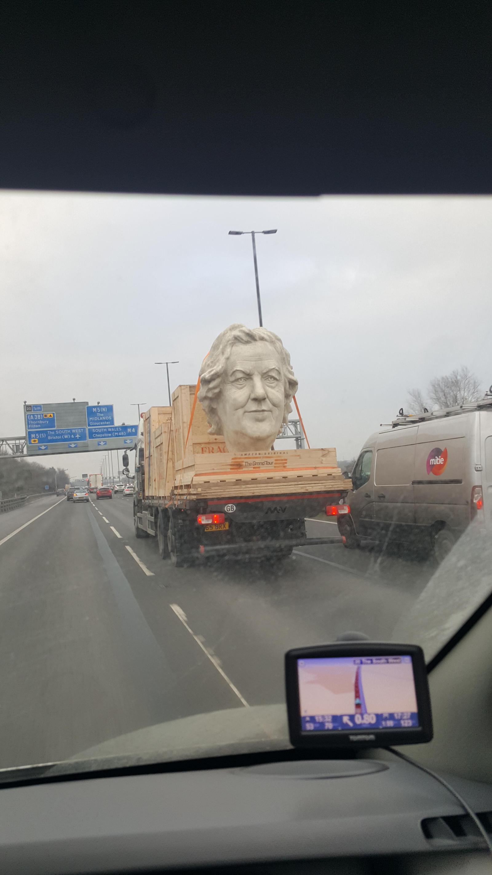 On the M4 near Bristol (UK) - Top Gear, Jeremy Clarkson, James May, Road, Longpost