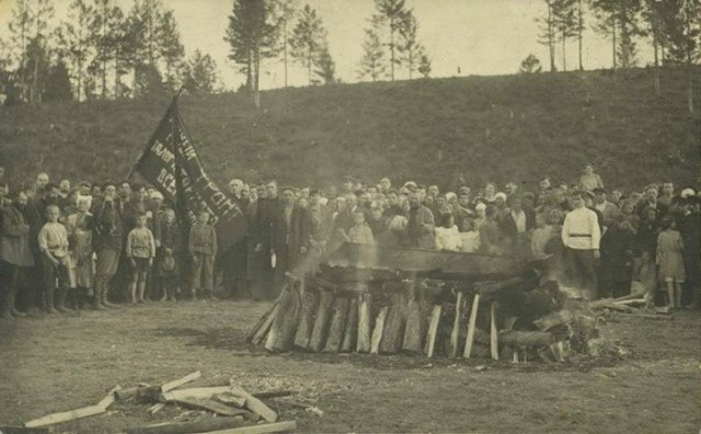 Burning of the body of former political prisoner Shevkun in Chita, September 1924, USSR - Cremation, the USSR, 1924