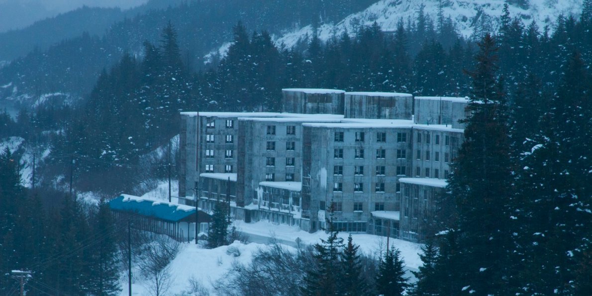 City under one roof. - Isolation, Loneliness, , Alaska, USA, Tsunami, Barracks, Longpost