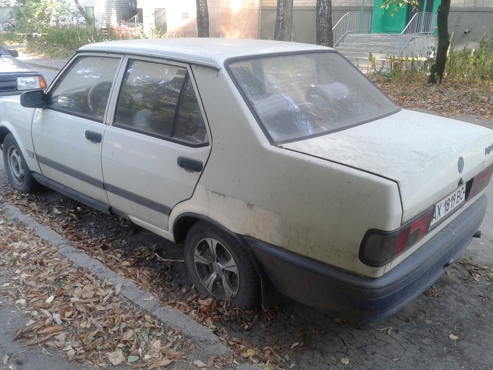 Abandoned cars in Kharkov. - Abandoned, Car, Forgotten, Longpost