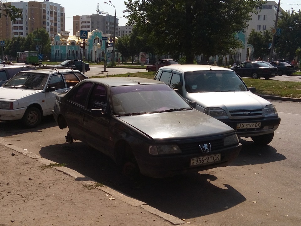 Abandoned cars in Kharkov. - Abandoned, Car, Forgotten, Longpost