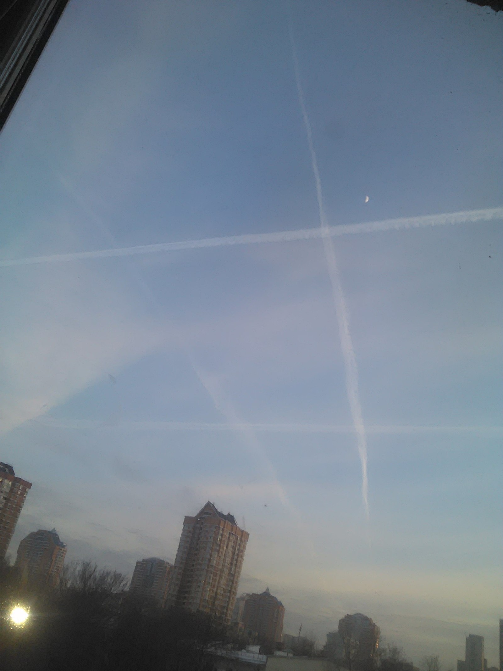 Campaign, a noble game of tic-tac-toe is planned ... - My, Sky, Condensation trail, Airplane