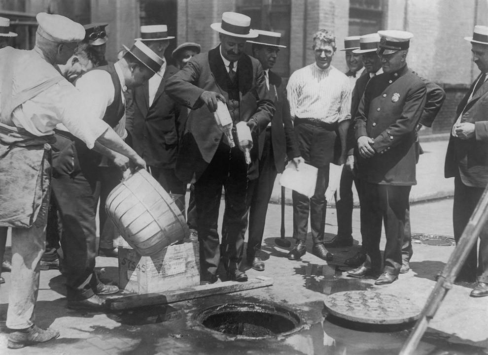 Prohibition times in the United States in photographs - Dry, Law, The photo, Longpost, USA, Alcohol