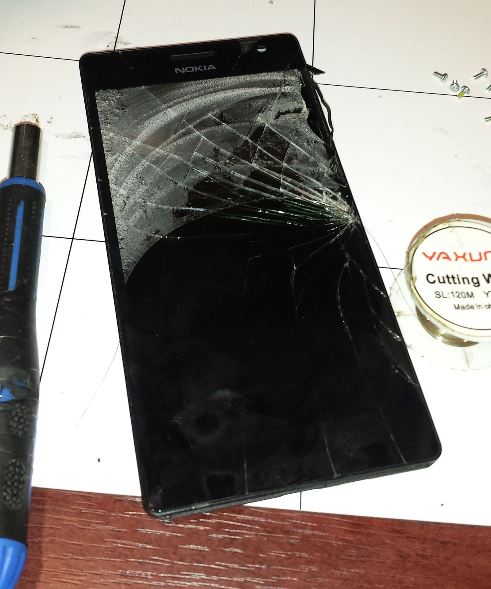 Lumia 735 glass plywood. - My, Ремонт телефона, Glass replacement, Hobby, Saint Petersburg, Longpost