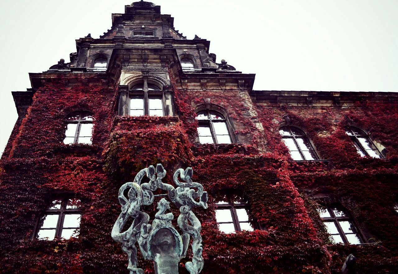 velvet house - My, Architecture, Autumn, Museum, Poland, The photo