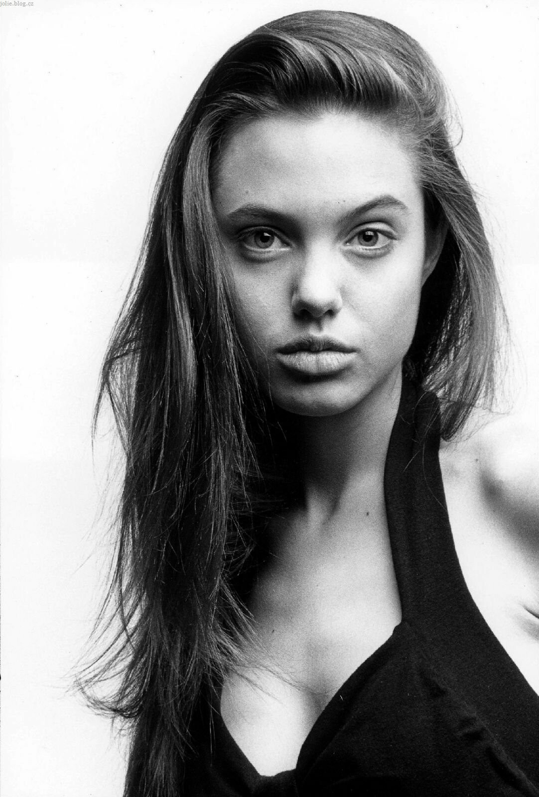 Young and beautiful - Angelina Jolie - Angelina Jolie, Old photo, Beautiful girl, Longpost