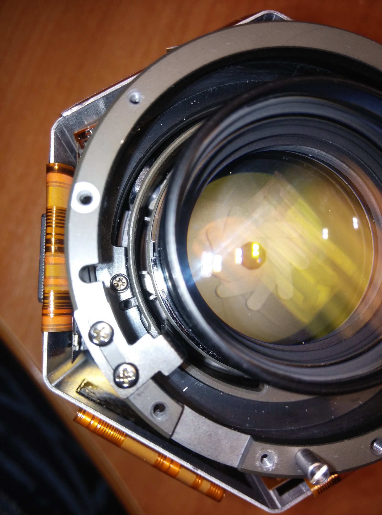 Is there a master from God for repairing photographic lenses on the peekaboo? - The photo, Repair, Lens, Master, Nikon, Nikkor, , Help, Video, Longpost