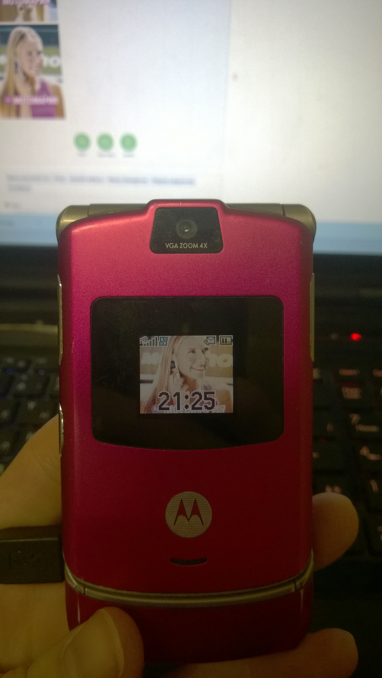 Motorola Pink RAZR V3 Limited edition Maria Sharapova - Моё, Motorola RAZR V3, Розовый, Limited Edition, Maria Sharapova, Мария Шарапова, Телефон, Видео, Длиннопост