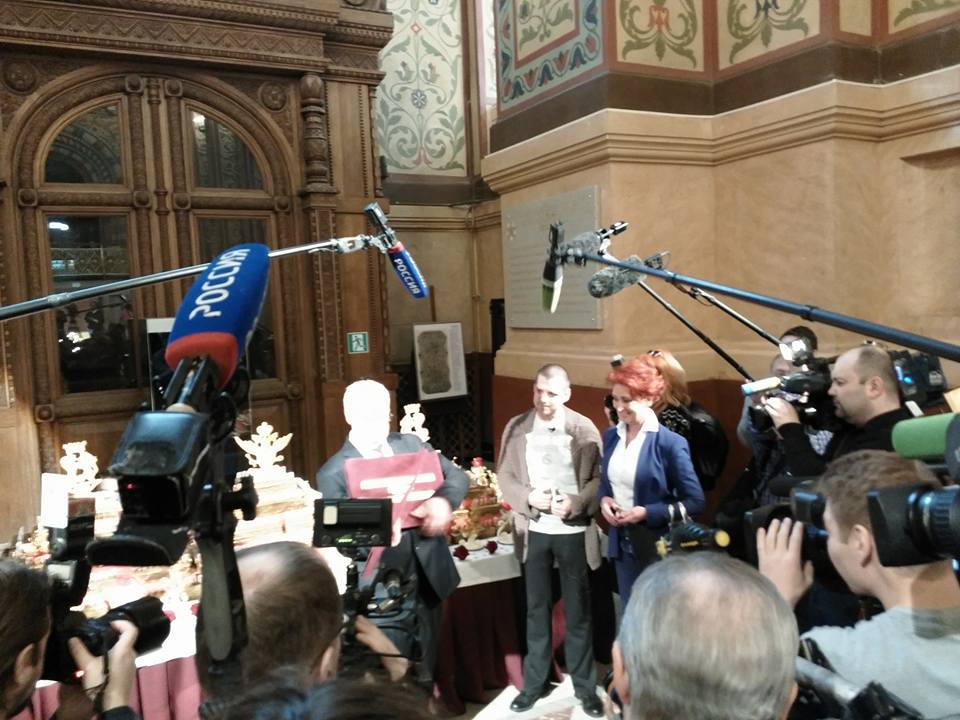 145 golden cakes were presented to the Historical Museum in honor of the anniversary - , Aldis Brichevs, Historical Museum, Kremlin, Chocolate, Gold, Cake, Moscow, Longpost