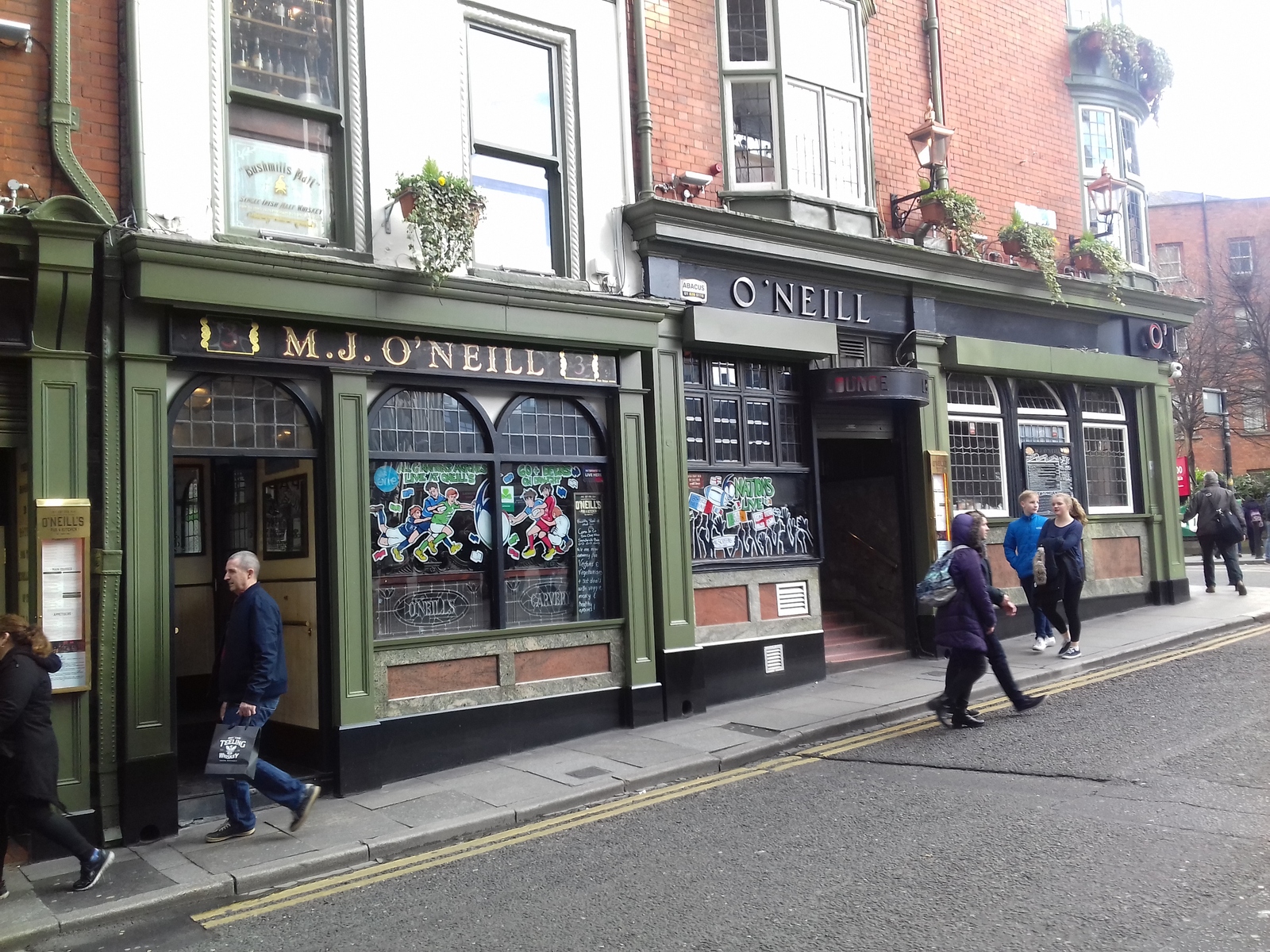 Dublin rainbow) - My, Ireland, Dublin, Pubs, Rainbow, Longpost