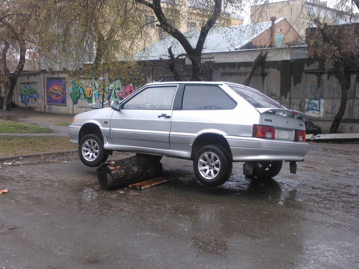 Когда домкрат не нужен - Моё, Домкрат, Моё, Таз, Машина