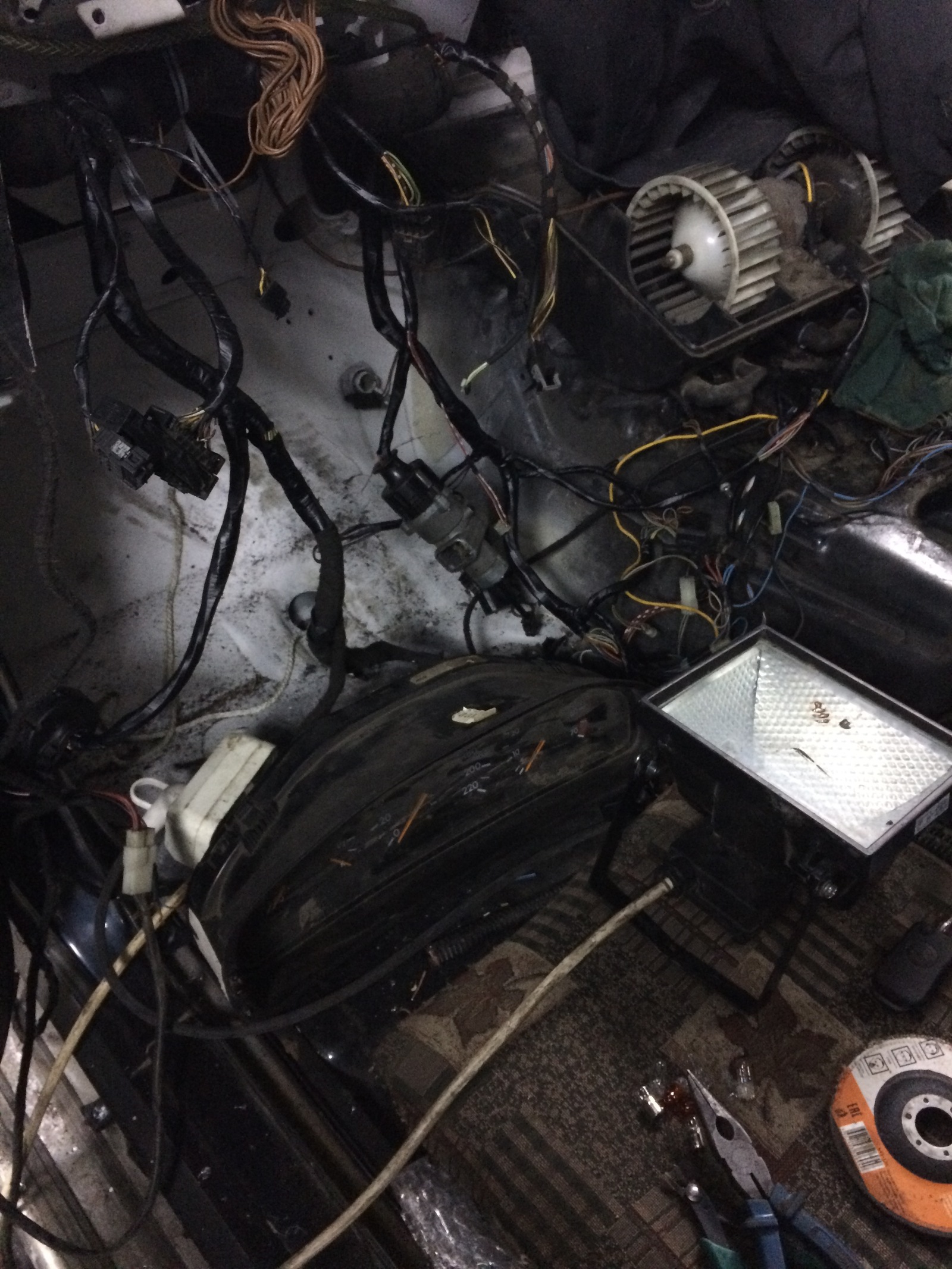 An auto electrician's nightmare. - My, Electrician, Auto, Mercedes, Gelendvagen, Arson, Longpost