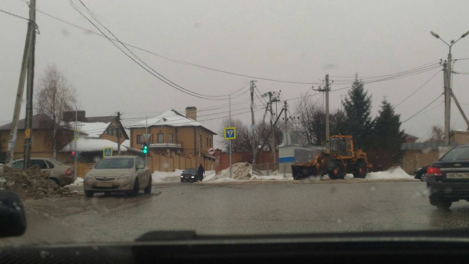 Cross the road upside down - My, Road sign, Suddenly, Kazan