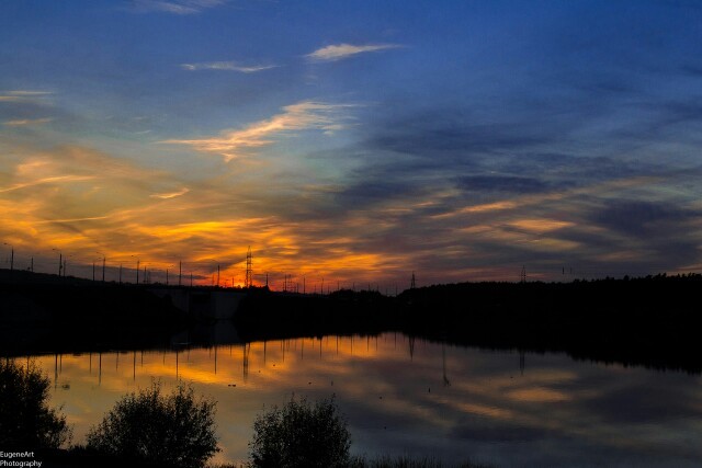 Winter is slowly approaching, spring is approaching, you want warmth more and more. So I decided to remember the warm sunsets. (camara Nikon D3100) - Photographer, Heat, Sunset