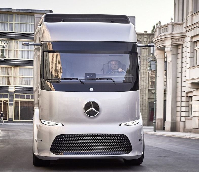 Mercedes to test electric trucks on German roads - Mercedes, Truck, Electric traction, Longpost